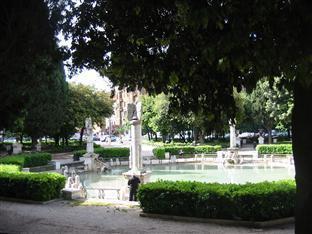 Domus Mazzini Frühstückspension 2*